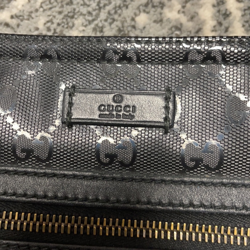Authentic glossy black Gucci crossbody
